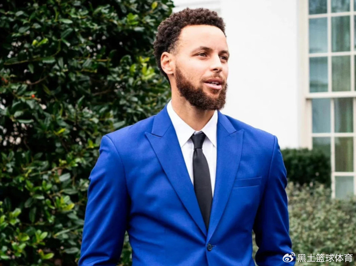 pg电子经验-库里：我总资产46亿，詹姆斯：我129亿，他：麻烦让一让|斯蒂芬·库里|NBA|乔丹|科比-布莱恩特|沙奎尔-奥尼尔_新浪体育_新浪新闻